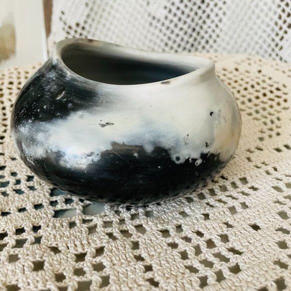 Vintage PorCer Studio Art Pottery Vase Planter Small Signed